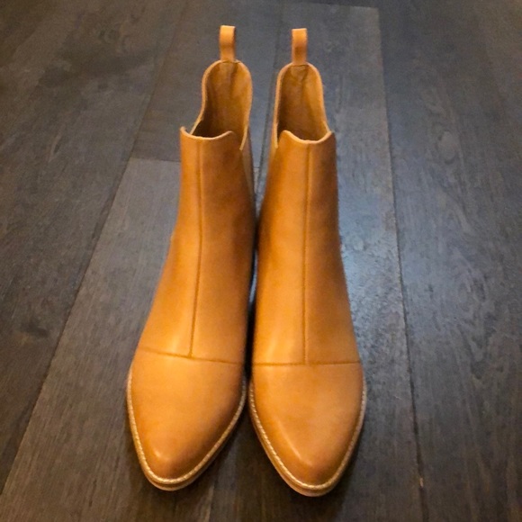 Wittner Tan Booties - Picture 1 of 5